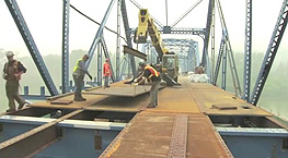 photo of an SPS bridge deck being installed